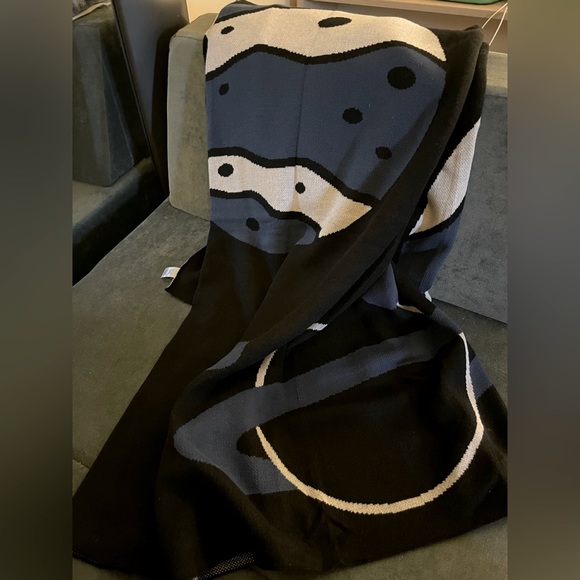 Indigo Mini Maison Space Blanket Throw - Picture 1 of 2